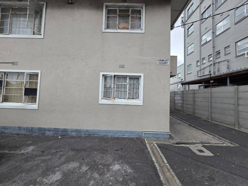 2 Bedroom Property for Sale in Maitland Western Cape